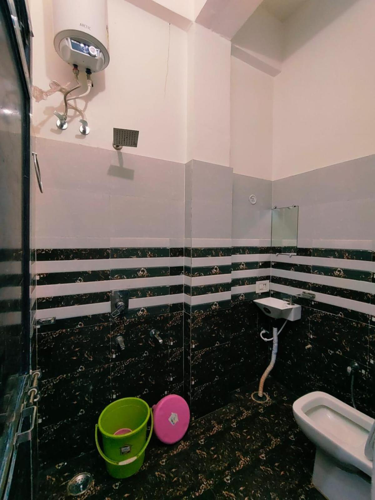 Kaka Guest House Ayodhya Eksteriør billede