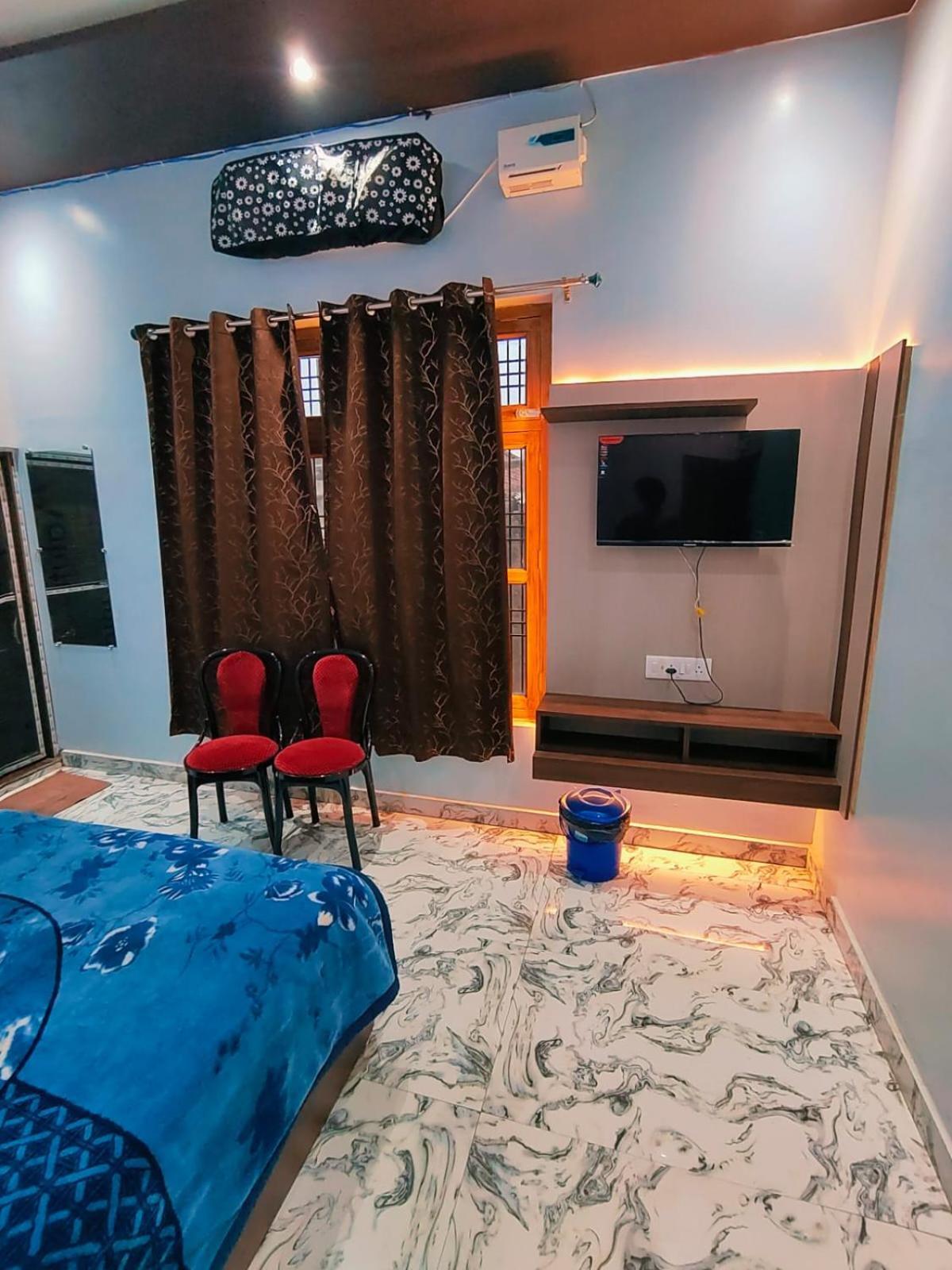 Kaka Guest House Ayodhya Eksteriør billede